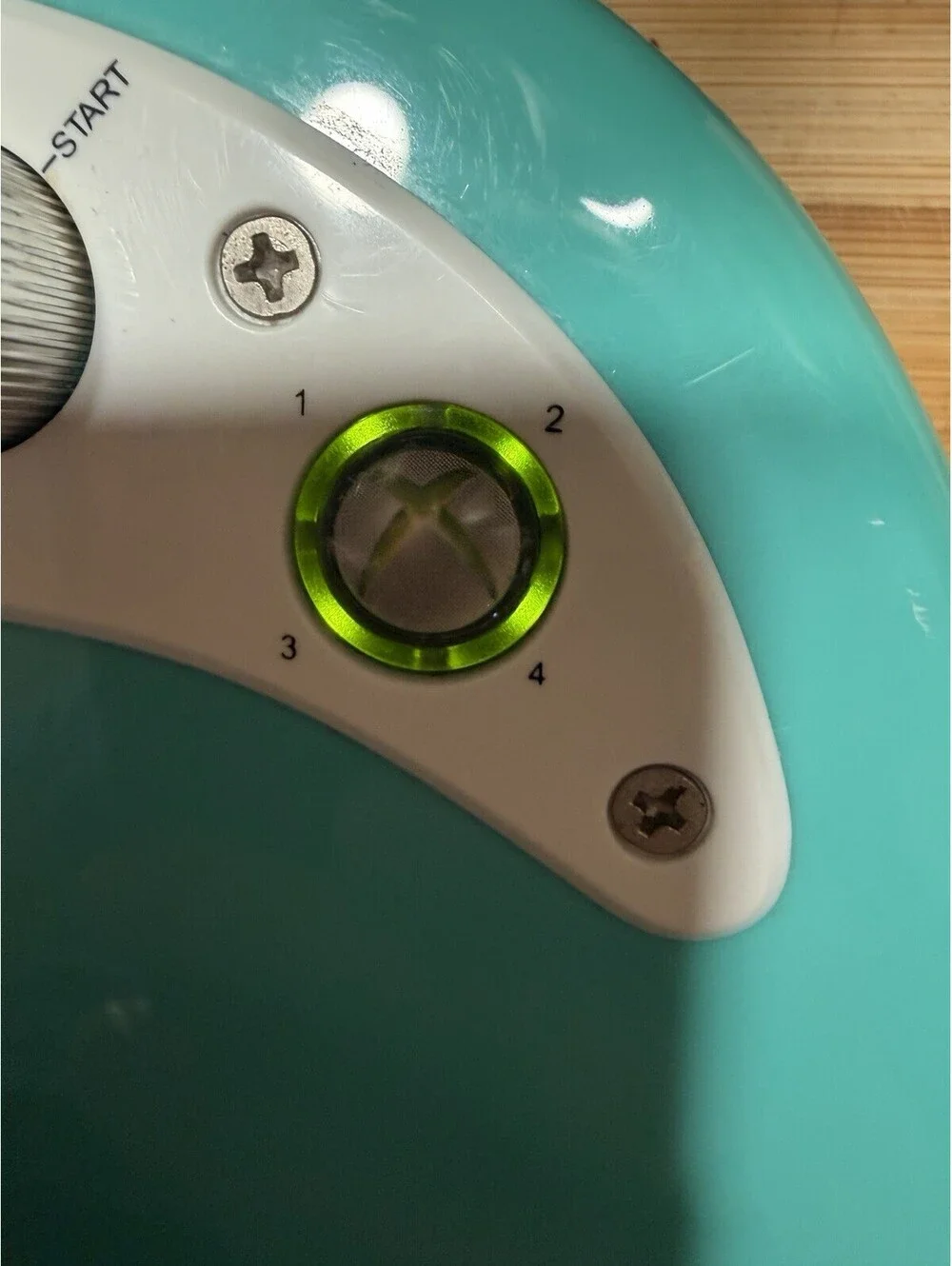 Rockband 2 Xbox 360 Fender Precision Bass SeaFoam Green 9766